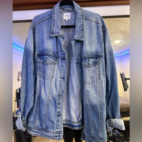 Influencer Oversized Denim Jacket - Picture 7 of 9